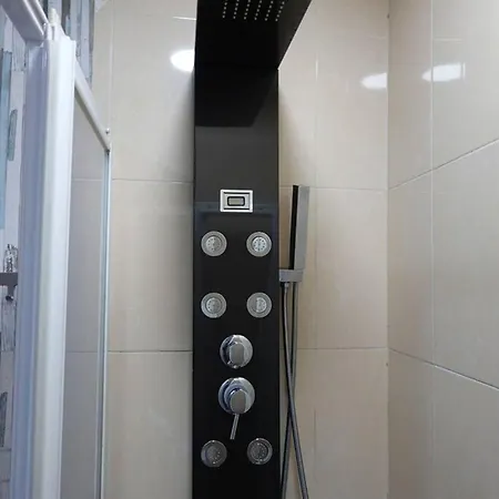 2 Bedrooms With Wifi At * Badajoz