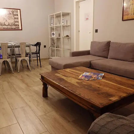 2 Bedrooms With Wifi At *