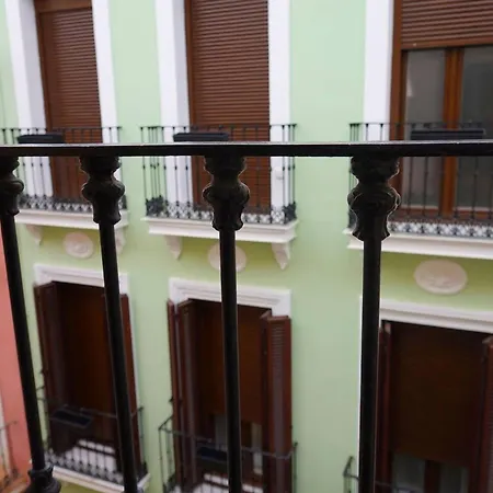 Apartment 2 Bedrooms With Wifi At *